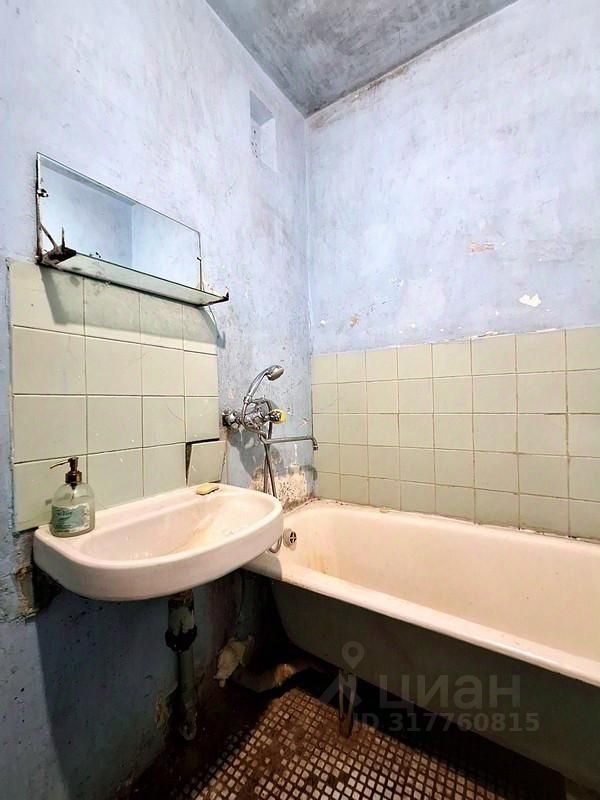 Продажа 3-комн квартиры на вторичном рынке пос. Проводник, улица Новая, 17