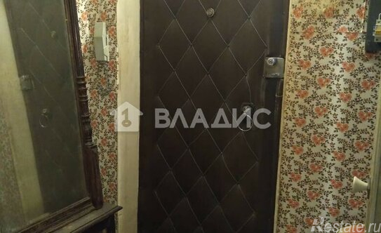 Продажа 2-комн квартиры на вторичном рынке Коломна г, Павлова ул,  д. 8