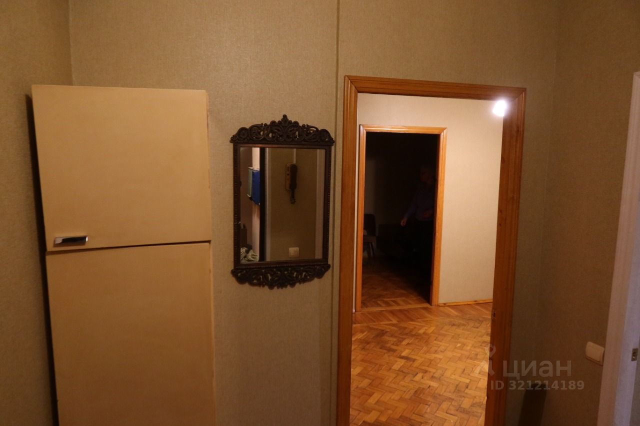 Продажа 2-комн квартиры на вторичном рынке улица Бориса Галушкина, 21