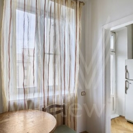 Продажа 2-комн квартиры на вторичном рынке Глинищевский пер,  д. 5/7