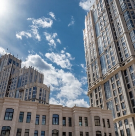 Продажа 6-комн квартиры на вторичном рынке ул Нежинская,  д. 5,  к. 2