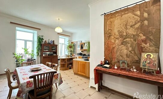 Продажа 5-комн квартиры на вторичном рынке Сверчков пер,  д. 8,  к. 1