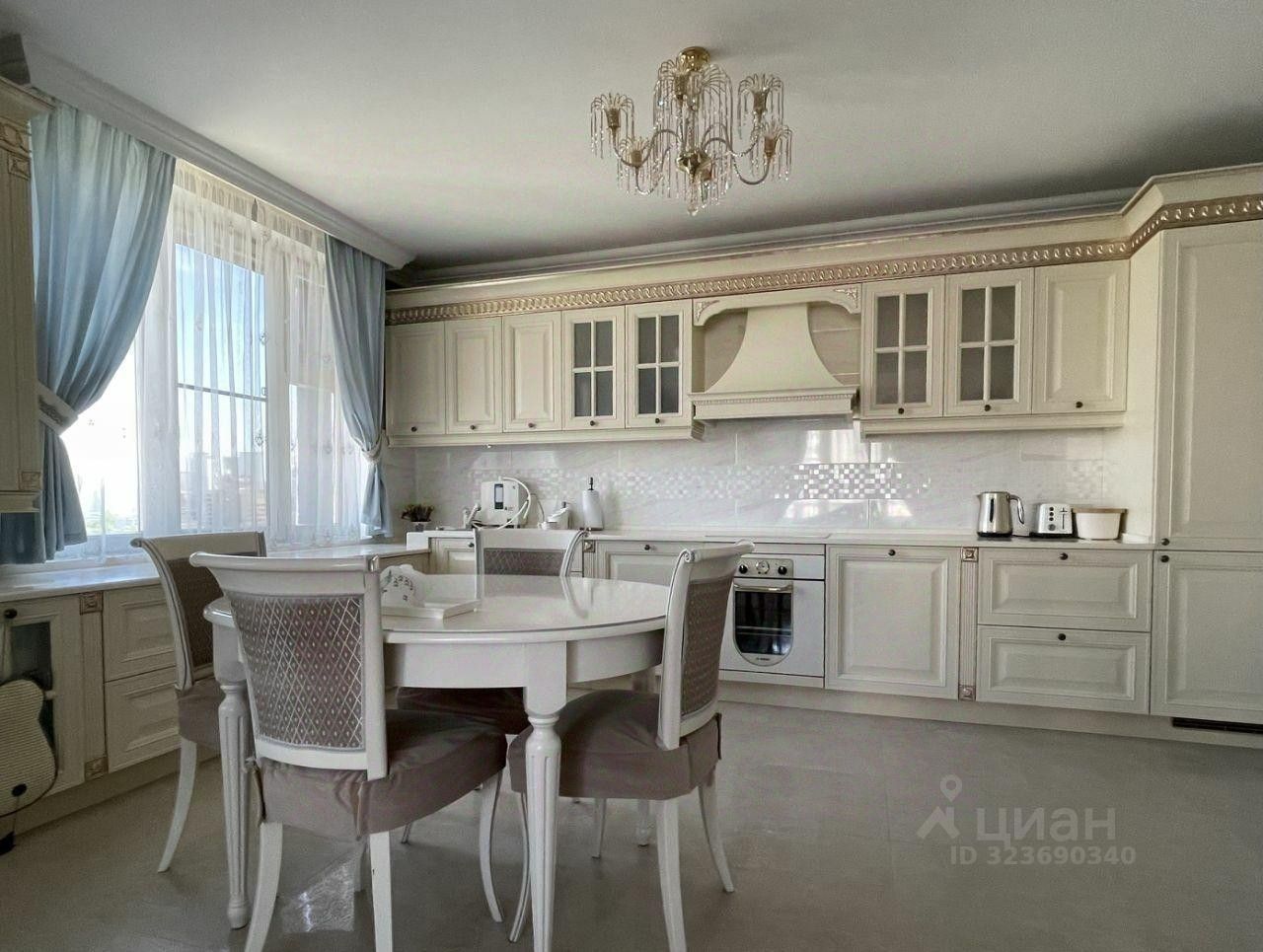 Продажа 4-комн квартиры на вторичном рынке улица Народного Ополчения, 3