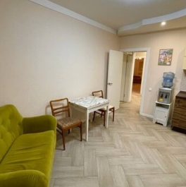 Продажа 2-комн квартиры на вторичном рынке Битца, Южный бульвар,  д. 4