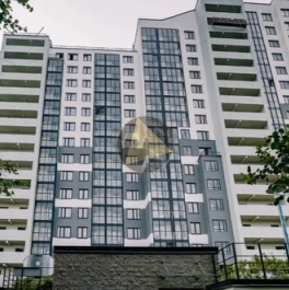 Продажа 2-комн квартиры на вторичном рынке Октябрьская наб,  д. 120 с1