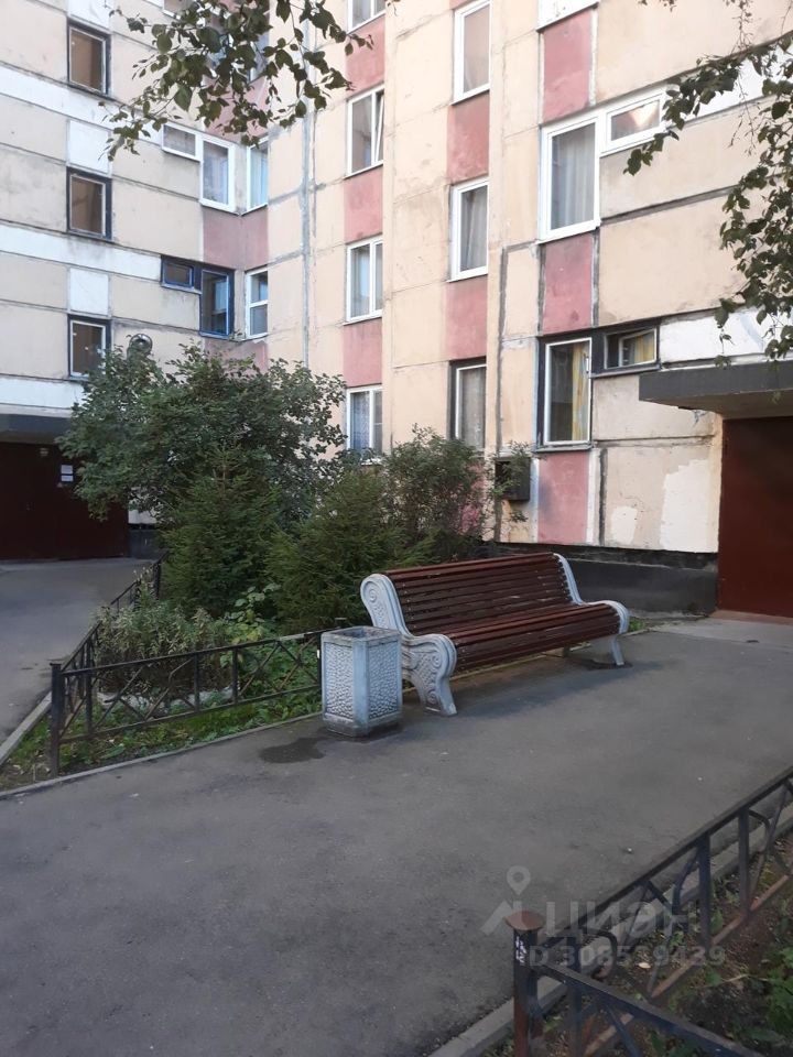 Продажа 1-комн квартиры на вторичном рынке проспект Маршала Жукова, 33К1