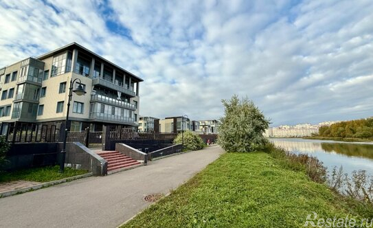 Продажа 1-комн квартиры на вторичном рынке Просвещения пр-кт,  д. 35