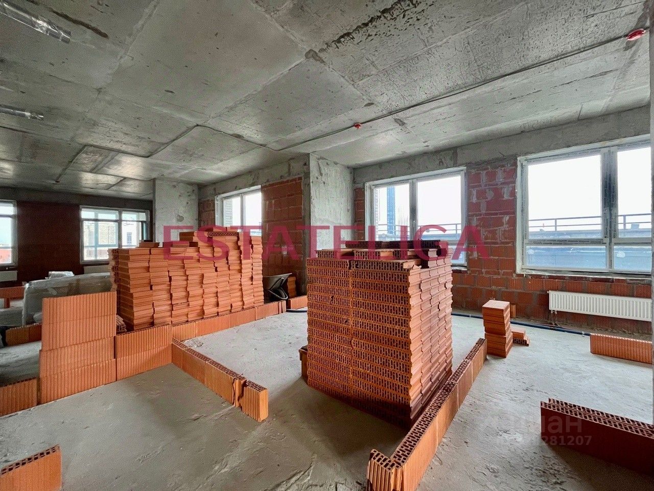 Продажа 4-комн квартиры на вторичном рынке Мантулинская улица, 9к5