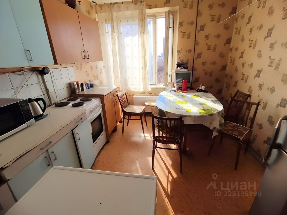 Продажа 2-комн квартиры на вторичном рынке Шипиловская улица, 15