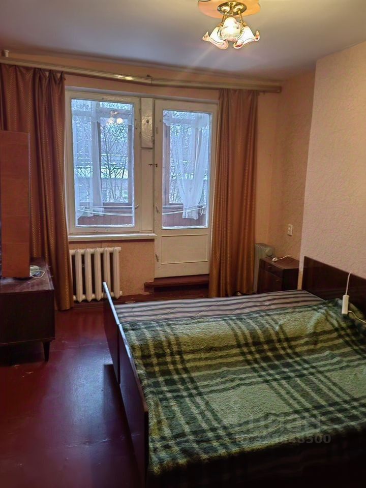 Продажа 3-комн квартиры на вторичном рынке Сергиев Посад, улица Мира, 4