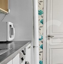 Продажа 3-комн квартиры на вторичном рынке 10-я Васильевского острова линия, 43