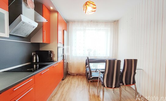 Продажа 2-комн квартиры на вторичном рынке проспект Авиаконструкторов,  д. 54 с1