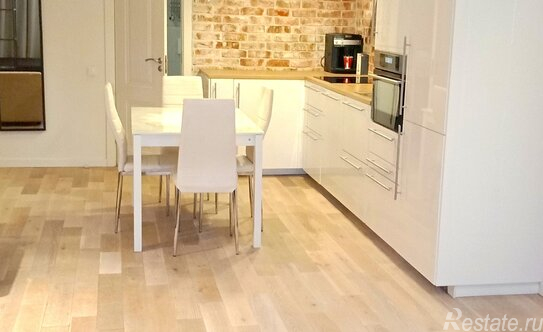 Аренда 2-комн квартиры на вторичном рынке Большеохтинский пр-кт,  д. 9