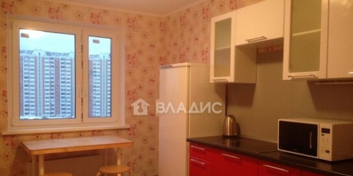 3-комн квартира ул Юных Ленинцев,  д. 97,  к. 3