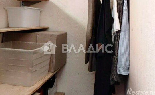 Продажа 3-комн квартиры на вторичном рынке проспект Испытателей,  д. 20