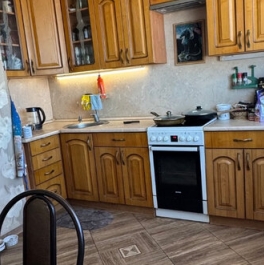 Продажа 3-комн квартиры на вторичном рынке Серпухов, Весенняя улица,  д. 57