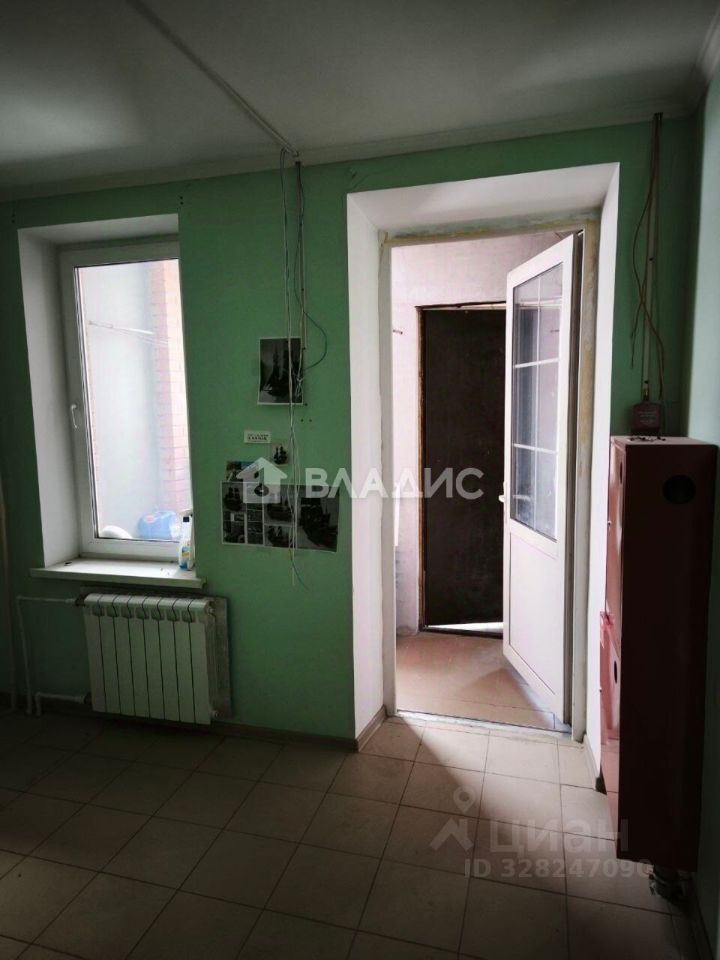 Продажа 3-комн квартиры на вторичном рынке д. Федурново, улица Авиарембаза, 10