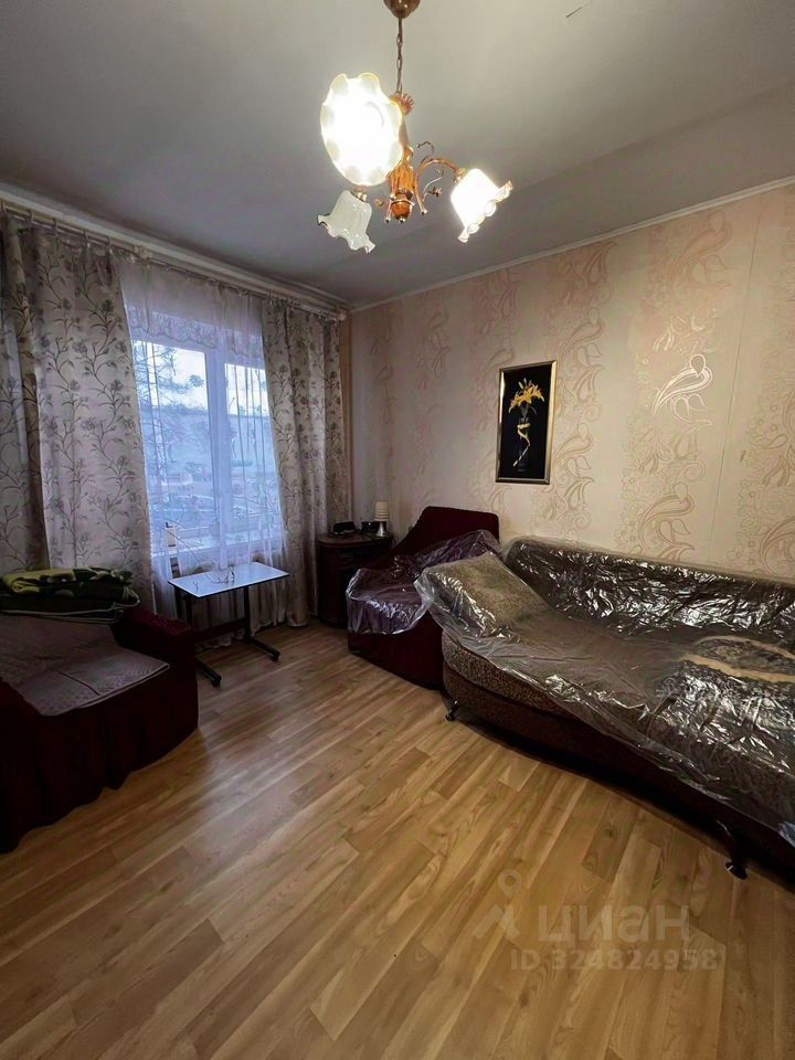 Продажа 2-комн квартиры на вторичном рынке Гатчина, улица Рощинская, 24