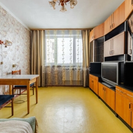 Продажа 2-комн квартиры на вторичном рынке Колпино г, Веры Слуцкой ул,  д. 19