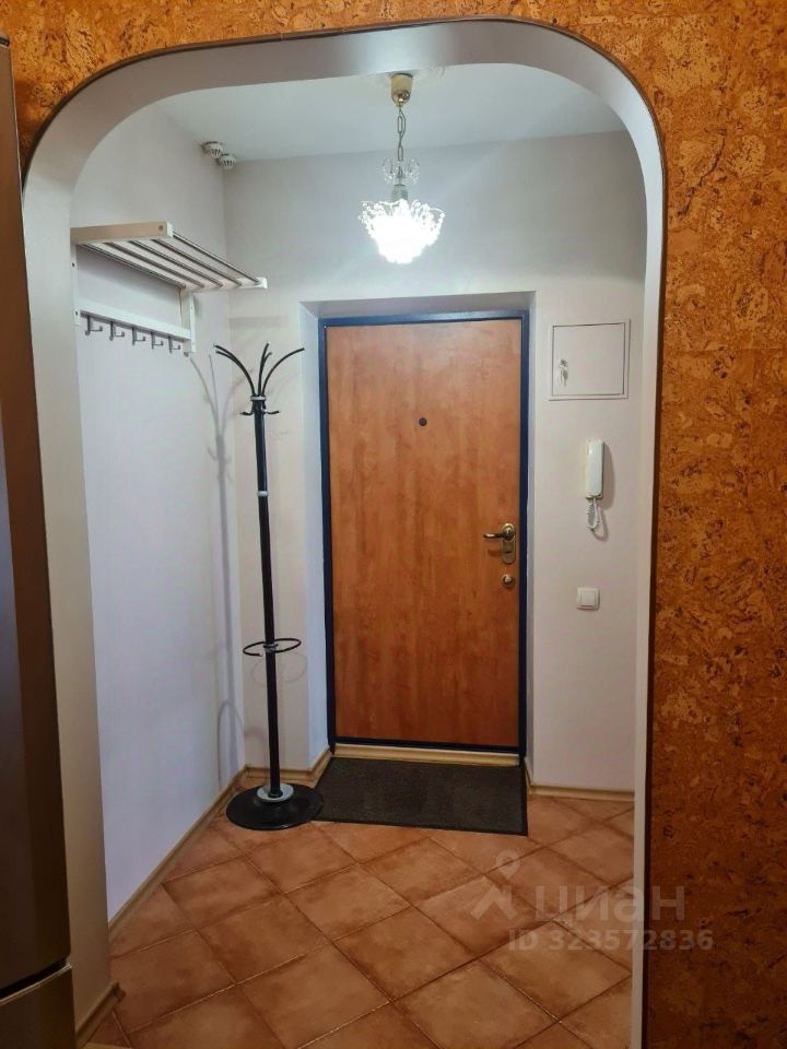 Продажа 3-комн квартиры на вторичном рынке улица Дыбенко, 22К2