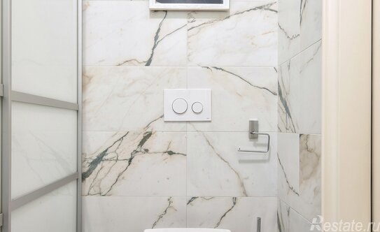 Продажа 3-комн квартиры на вторичном рынке Кирочная улица,  д. 64