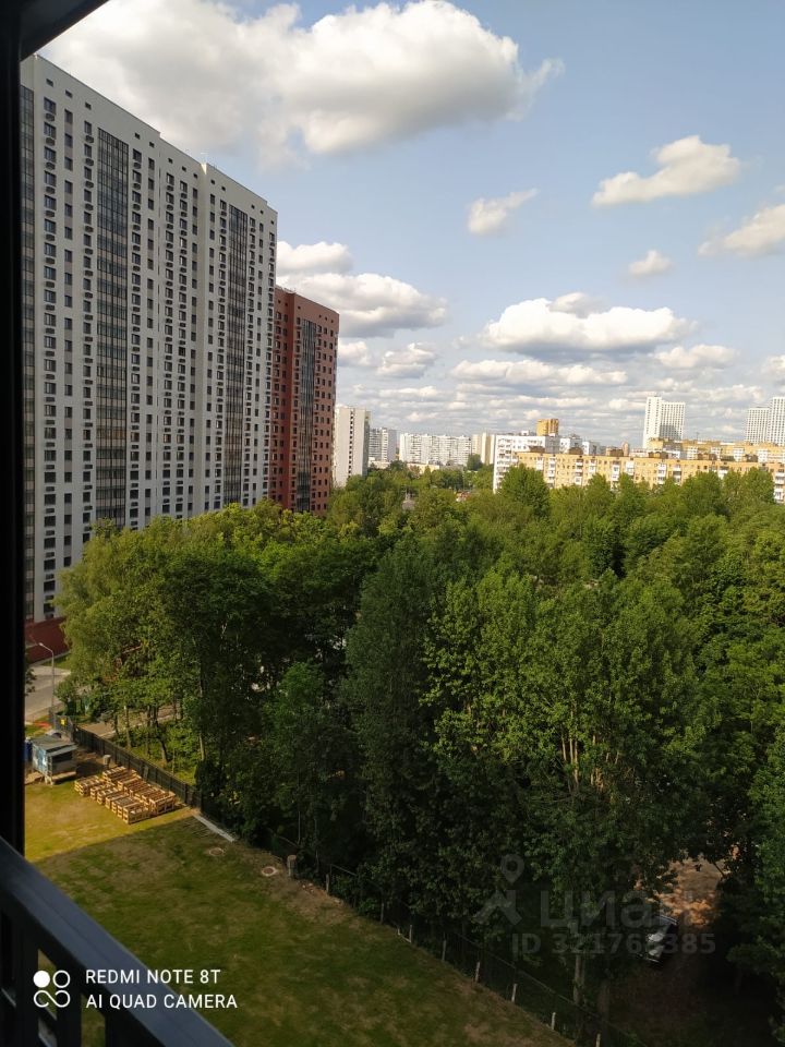 Продажа 2-комн квартиры на вторичном рынке Базовская улица, 24Б