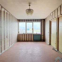 Продажа 3-комн квартиры на вторичном рынке улица Стойкости,  д. 9