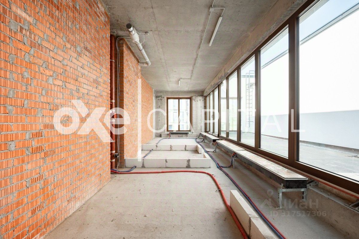 Продажа 4-комн квартиры на вторичном рынке Тессинский переулок, 1