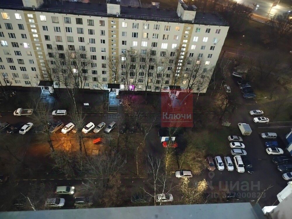 Продажа 3-комн квартиры на вторичном рынке Беловежская улица, 21к2