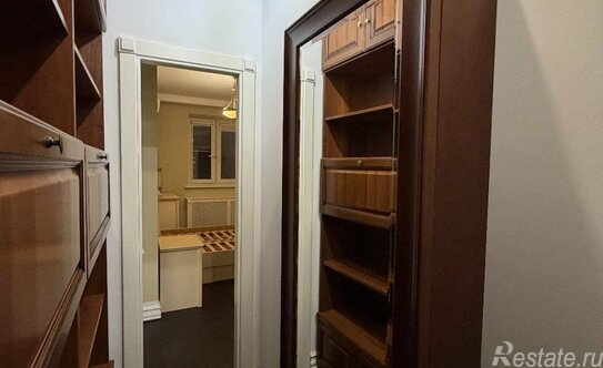 Продажа 2-комн квартиры на вторичном рынке ул Толбухина,  д. 7,  к. 1