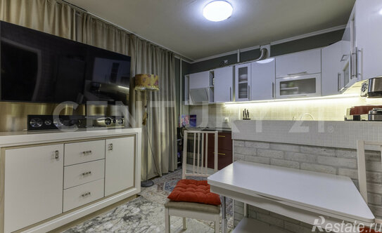 Продажа 3-комн квартиры на вторичном рынке проспект Славы,  д. 8