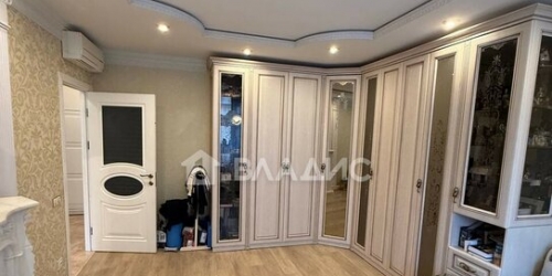 3-комн квартира Невский пр-кт,  д. 85,  к. Ф