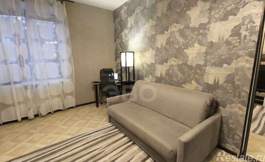 Продажа 1-комн квартиры на вторичном рынке улица Зайцева,  д. 3А