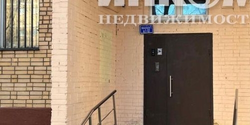 2-комн квартира улица Летчика Бабушкина, 16К2