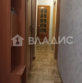 Продажа 3-комн квартиры на вторичном рынке Нарвский пр-кт,  д. 25