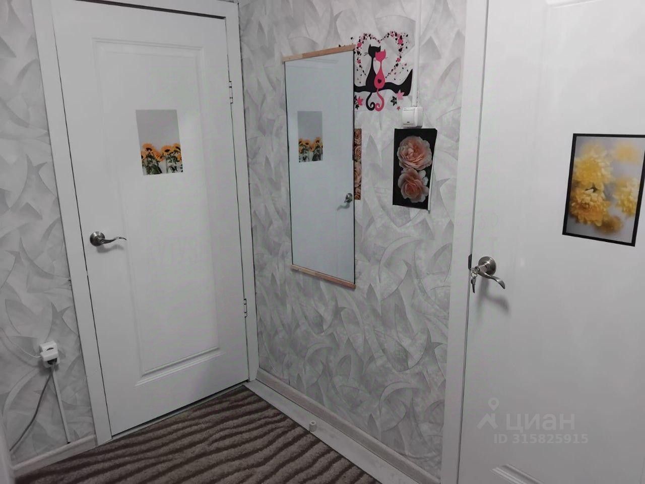 Продажа 2-комн квартиры на вторичном рынке пос. Истра, 18