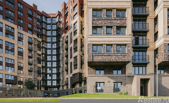 Продажа 3-комн квартиры на вторичном рынке Лиственная улица,  д. 20 к2 с1