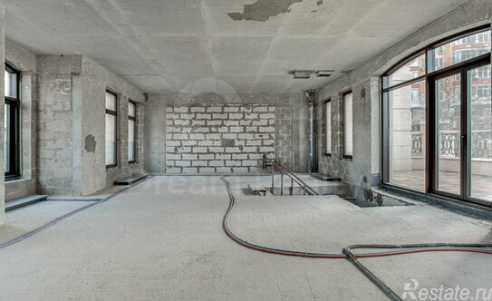 Продажа 4-комн квартиры на вторичном рынке ул Нежинская,  д. 5,  к. 2