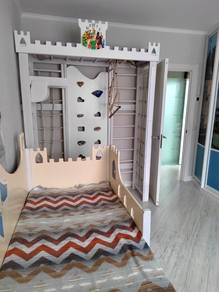 Аренда 4-комн квартиры на вторичном рынке улица Барышиха, 32К1