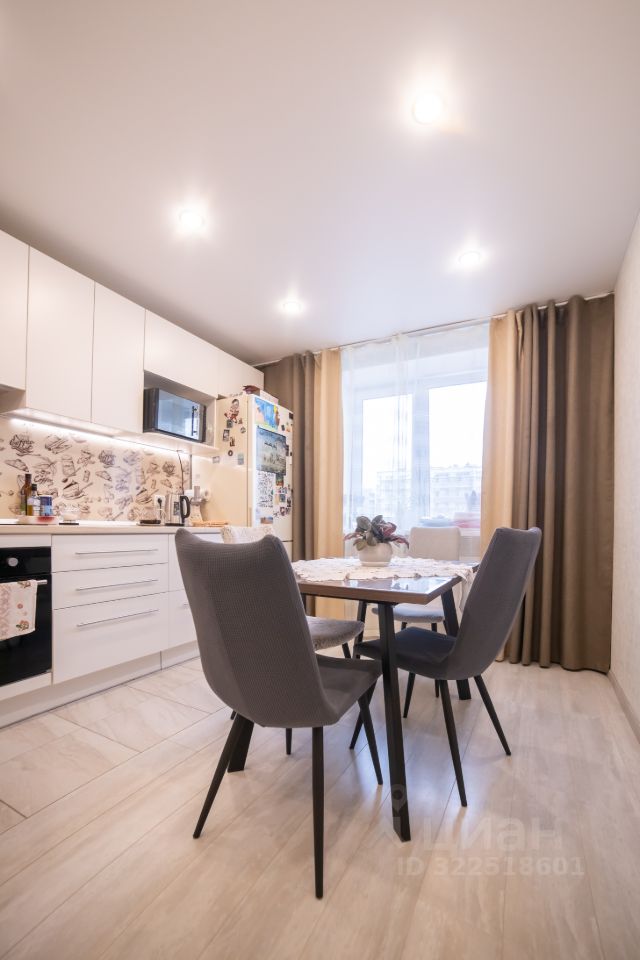 Продажа 3-комн квартиры на вторичном рынке проспект Металлистов, 117