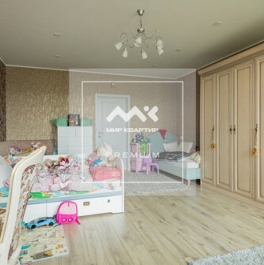 Продажа 4-комн квартиры на вторичном рынке Пулковская ул,  д. 2,  к. 1