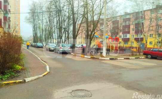 Продажа 1-комн квартиры на вторичном рынке Холодово, улица Космонавтов,  д. 17 к1