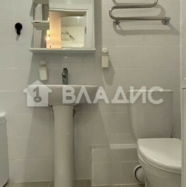 Продажа 2-комн квартиры на вторичном рынке ул Саларьевская,  д. 10,  к. 2