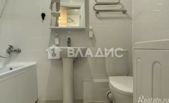 Продажа 2-комн квартиры на вторичном рынке ул Саларьевская,  д. 10,  к. 2