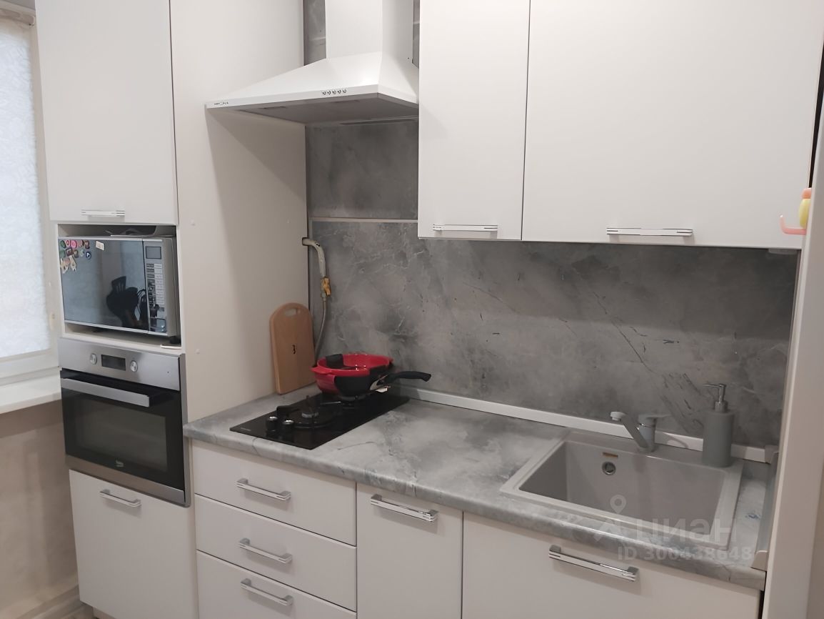 Продажа 2-комн квартиры на вторичном рынке Наро-Фоминск, улица Маршала Жукова, 169