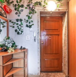 Продажа 1-комн квартиры на вторичном рынке улица Пинегина,  д. 23