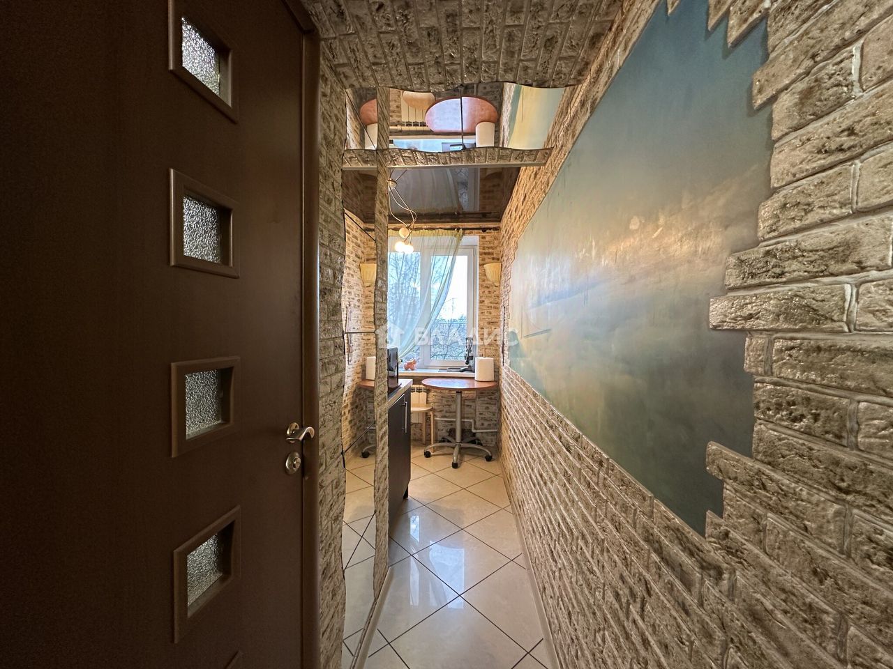 Продажа 3-комн квартиры на вторичном рынке Новосибирская улица, 18