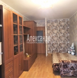 Продажа 4-комн квартиры на вторичном рынке Красное Село г., Красногородская ул. ,  д. 9,  к. 2