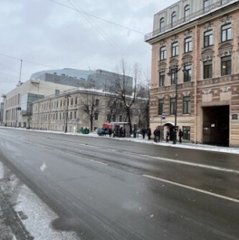 Продажа 3-комн квартиры на вторичном рынке улица Декабристов,  д. 33