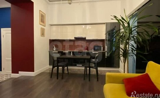 Аренда 2-комн квартиры на вторичном рынке Морская М. ул,  д. 9